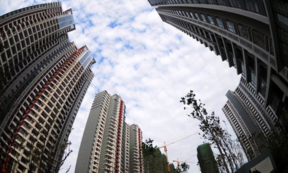 明年楼市将迎来“困难期”?专家预测:房价走势将超出人们想象