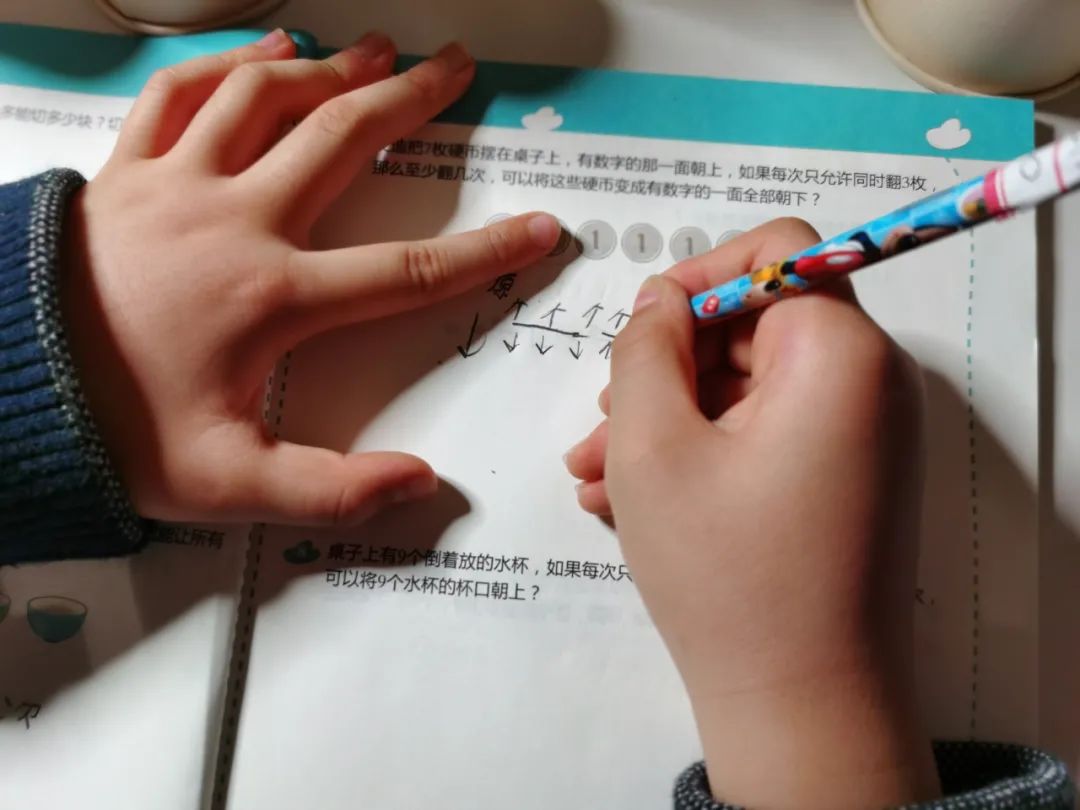 孩子握笔姿势不对,纠正了也不听,我们该怎么办?