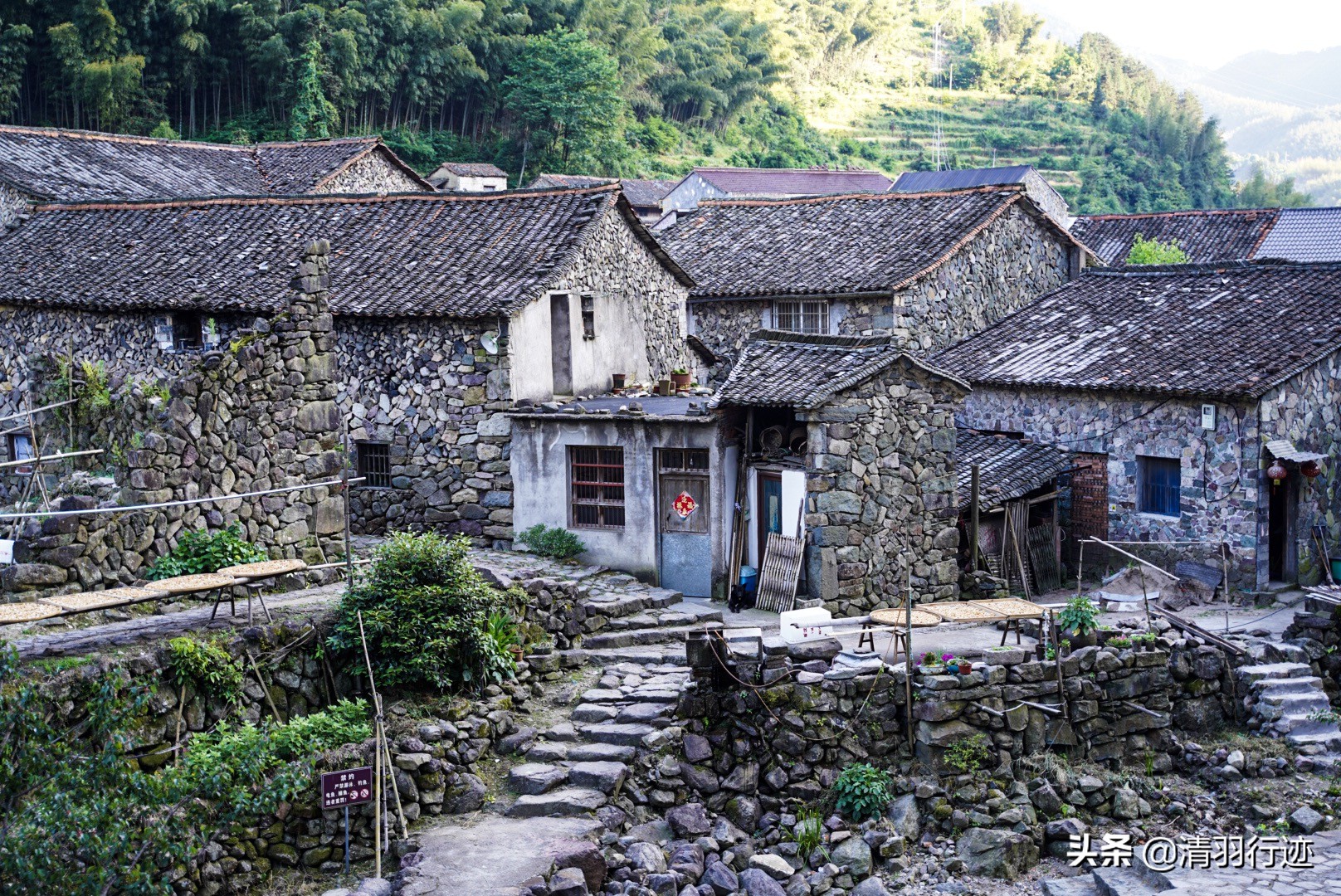 浙江一座600年的石头村，建筑全是石头垒砌，古朴静谧游客不多