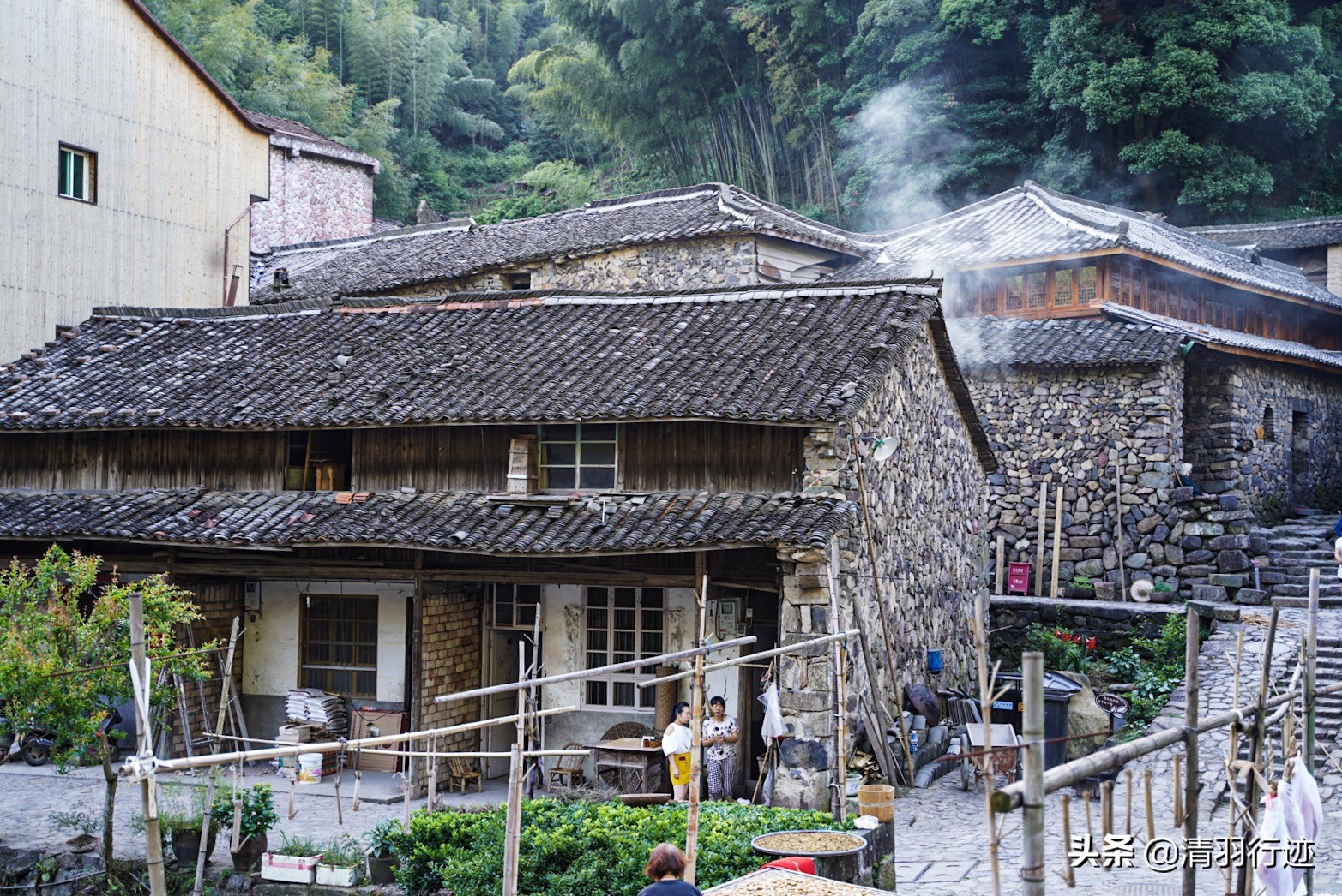 浙江一座600年的石头村,建筑全是石头垒砌,古朴静谧游客不多
