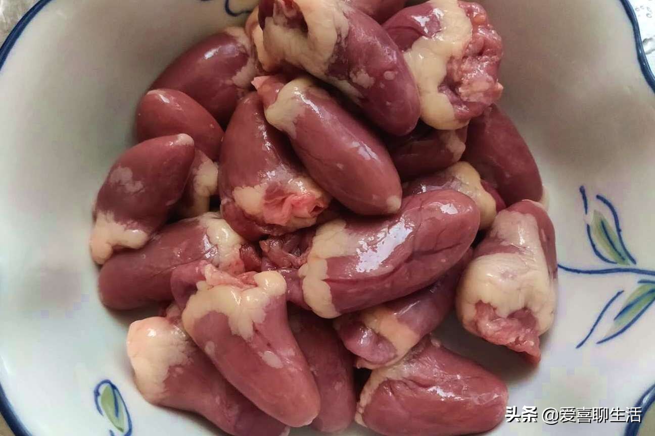 这菜很多人爱吃不爱买,只因不好弄,5块炒一盘,鲜嫩脆爽人人爱