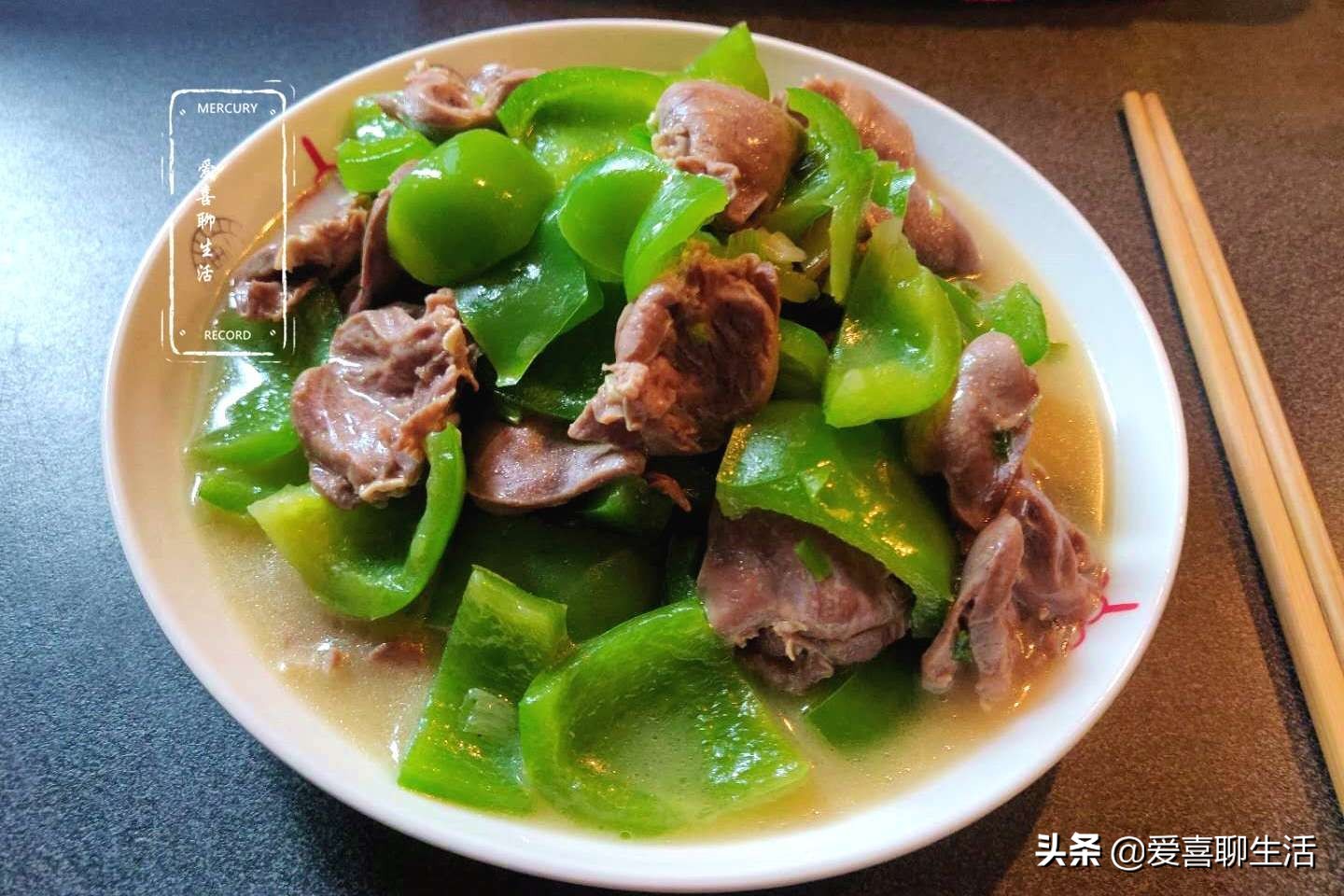 这菜很多人爱吃不爱买,只因不好弄,5块炒一盘,鲜嫩脆爽人人爱