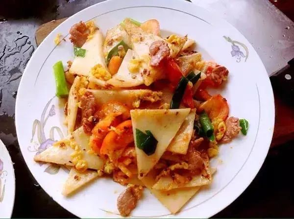 来云南旅游,这些美食千万不能错过!