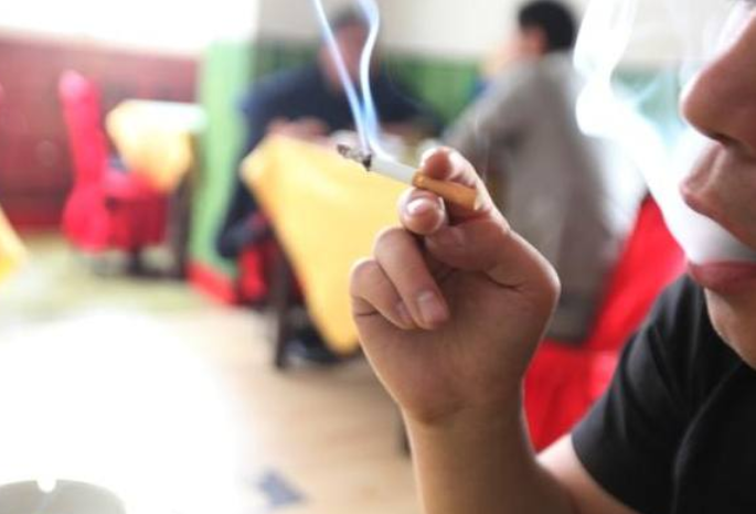 饭后做这4件事很伤胃,只占一个,也要尽量改正