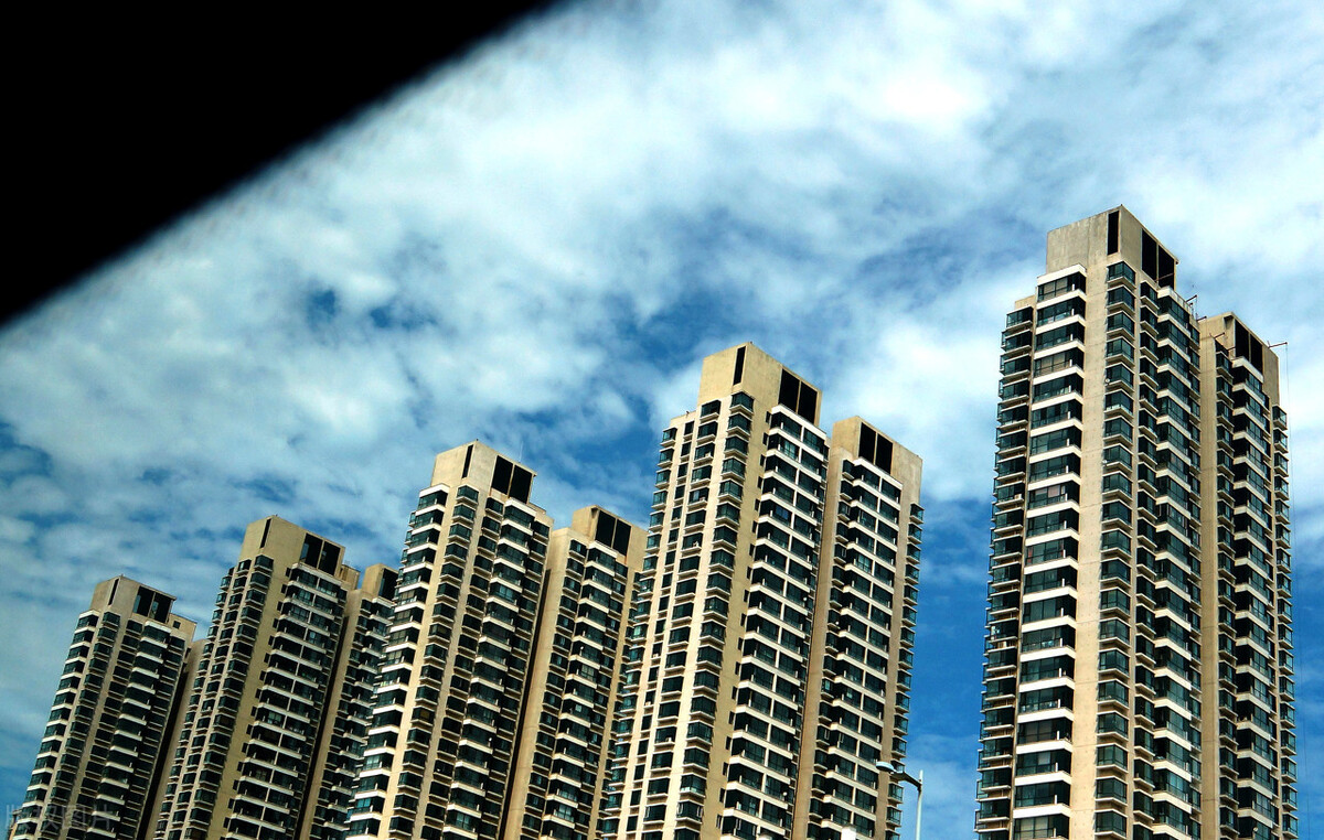 你不知道的楼市现状:一二线城市忙着抢人,三四线城市忙着放水