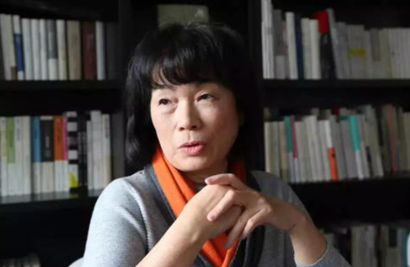 李玫瑾坦言:当孩子不想读书时,父母这样回答,要比打骂更管用