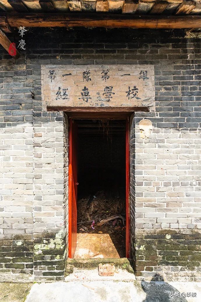 一个玄机重重的“八卦村”,竟用屋墙来做村庄围墙,小偷都会迷路