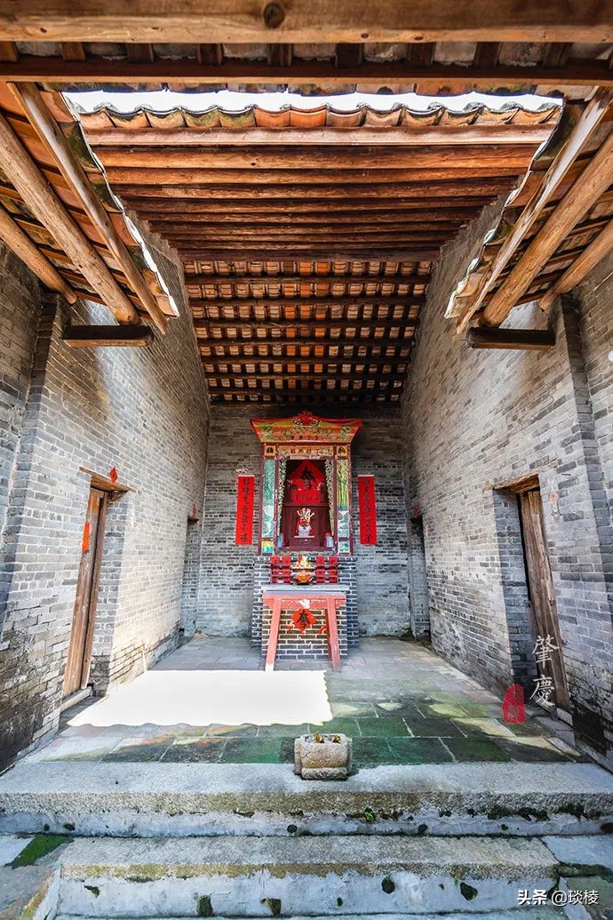 一个玄机重重的“八卦村”,竟用屋墙来做村庄围墙,小偷都会迷路