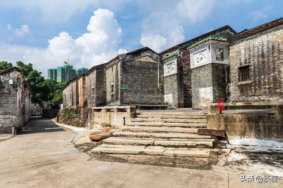 一个玄机重重的“八卦村”,竟用屋墙来做村庄围墙,小偷都会迷路