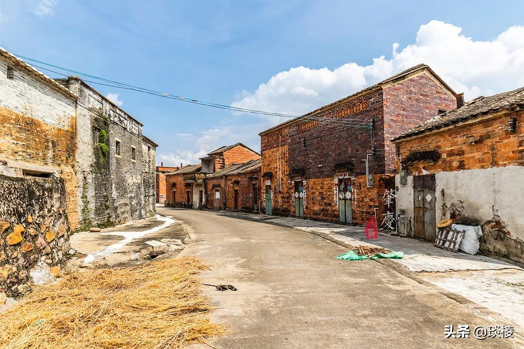 一个玄机重重的“八卦村”,竟用屋墙来做村庄围墙,小偷都会迷路