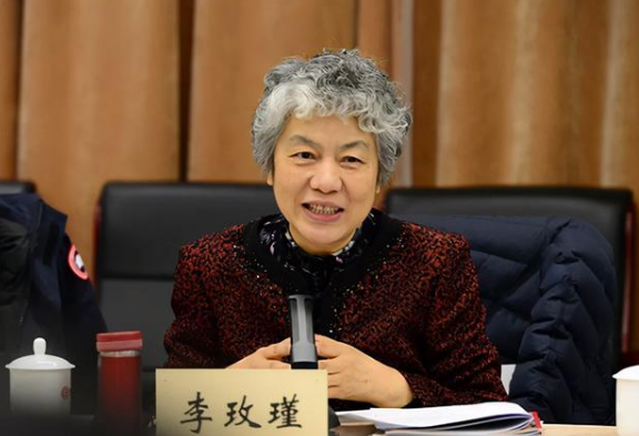 孩子被欺负怎么办?别只教他“告老师”,试试李玫瑾的方法
