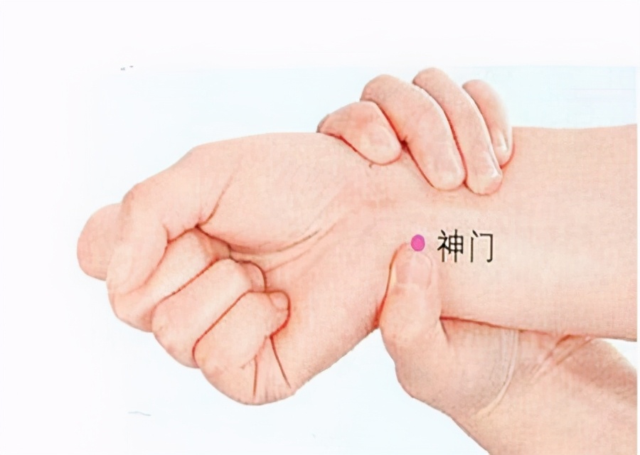 长期失眠有害健康,艾灸调理效果出色
