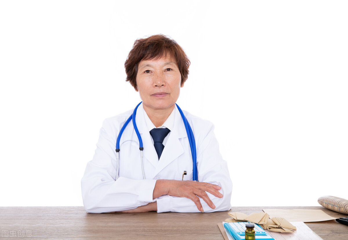 女性更年期后,3种骨病容易找上门,预防要记住3点