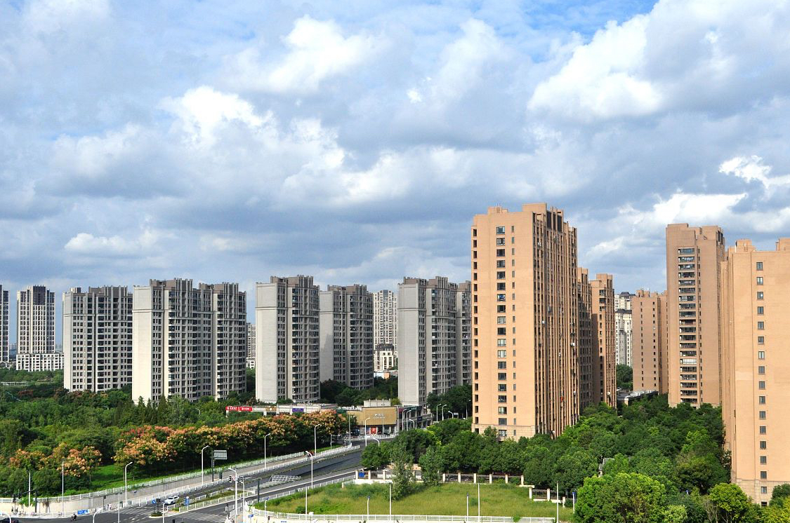 楼市变天?有炒房客7套房全砸手里!新形势下,楼市或迎来贬值潮