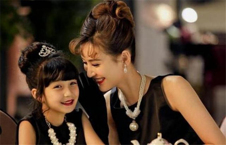 “假精致”正在慢慢流行,宝妈沉迷其中,真的是为孩子好?