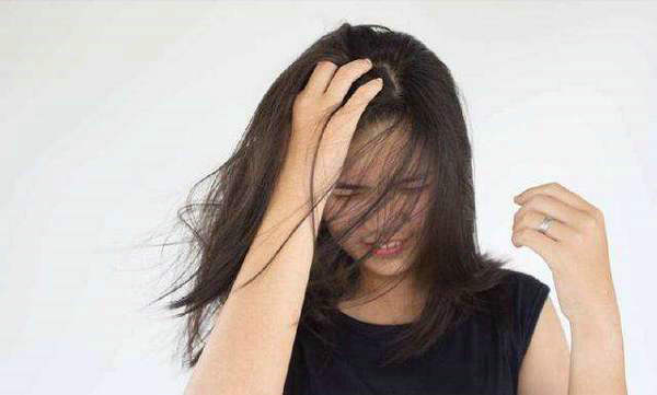 脱发让人烦恼怎么办?坚持做到这几点可以预防