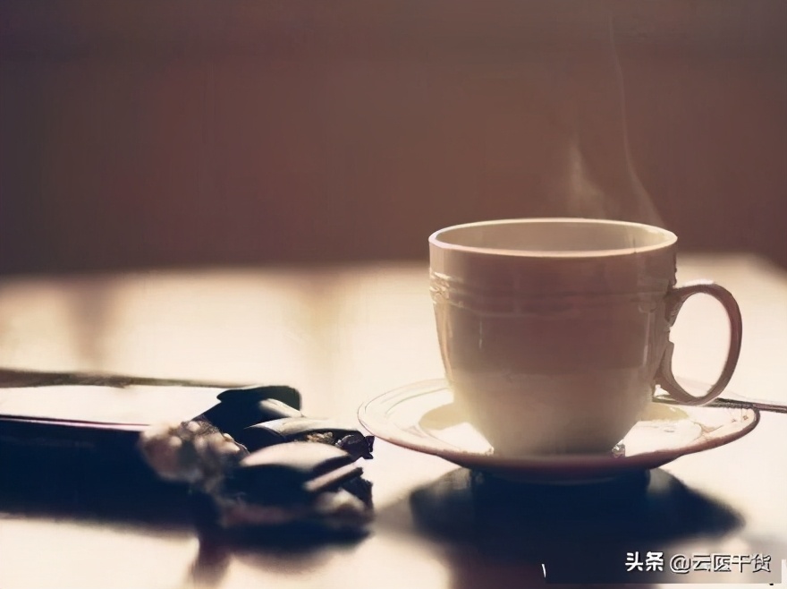 颈椎酸痛怎么办?只需2分钟,中医师教你放松颈椎 | 每日一穴