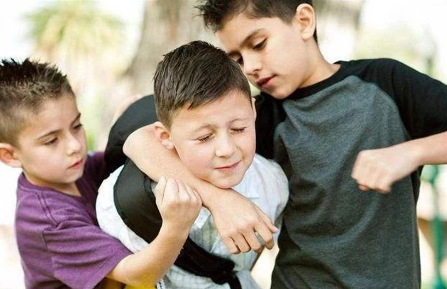 孩子被欺负之后,家长不要说这三句话,以免孩子越来越软弱