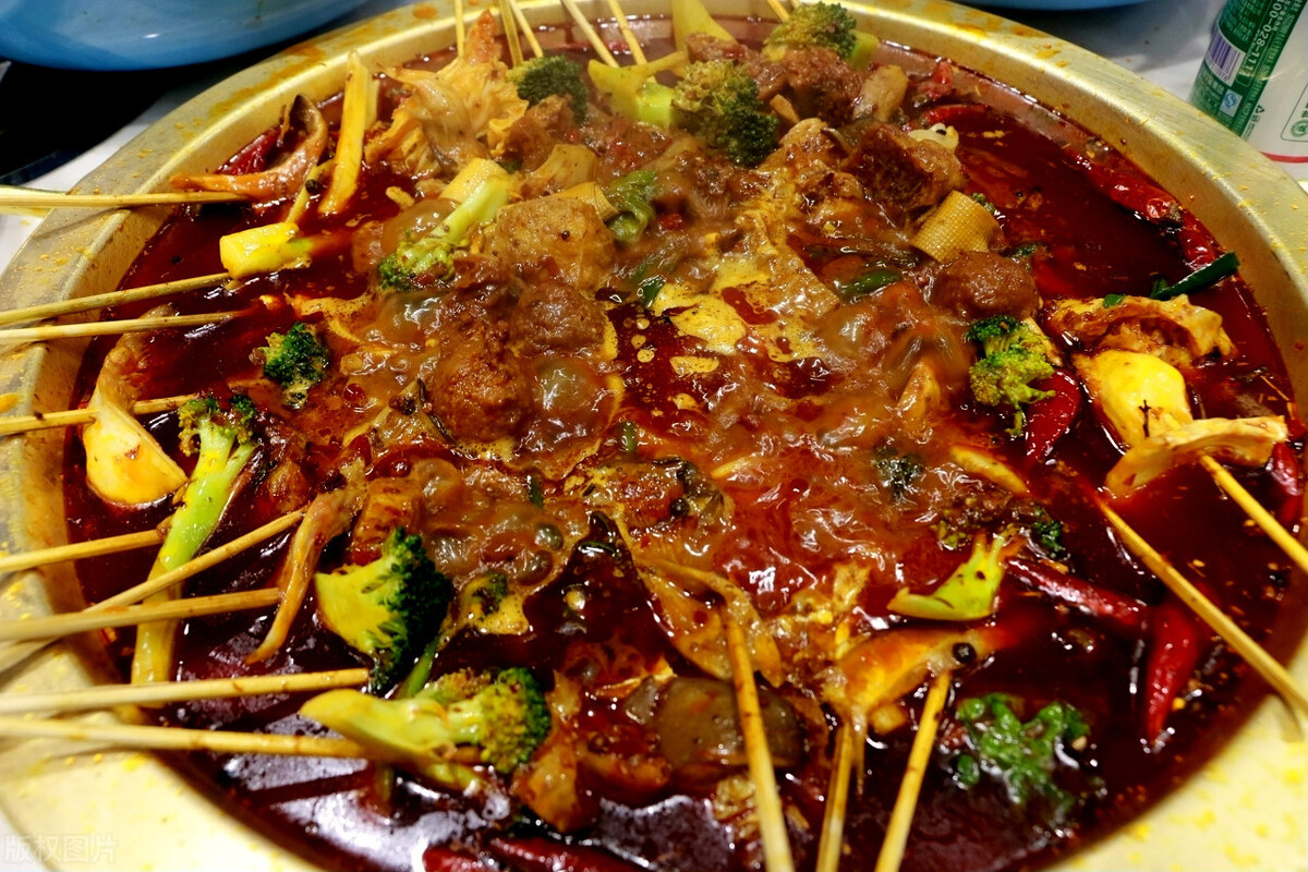 脾胃好不好,看脸就知道,3个症状暴露脾胃健康!5个习惯要改掉