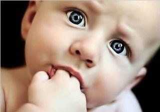 孩子经常乱咬人?比起一句薄弱的“不可以”,这些方法更加有效