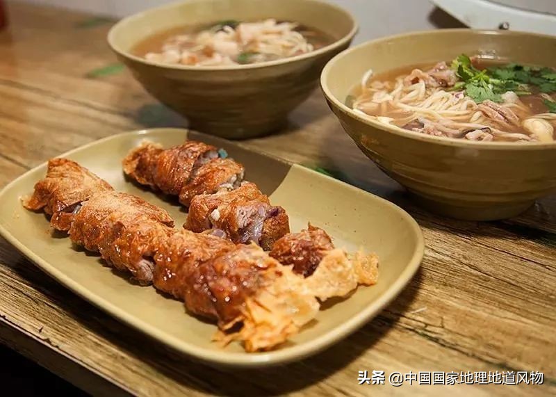 在福建,游客才去厦门,吃货都来漳州