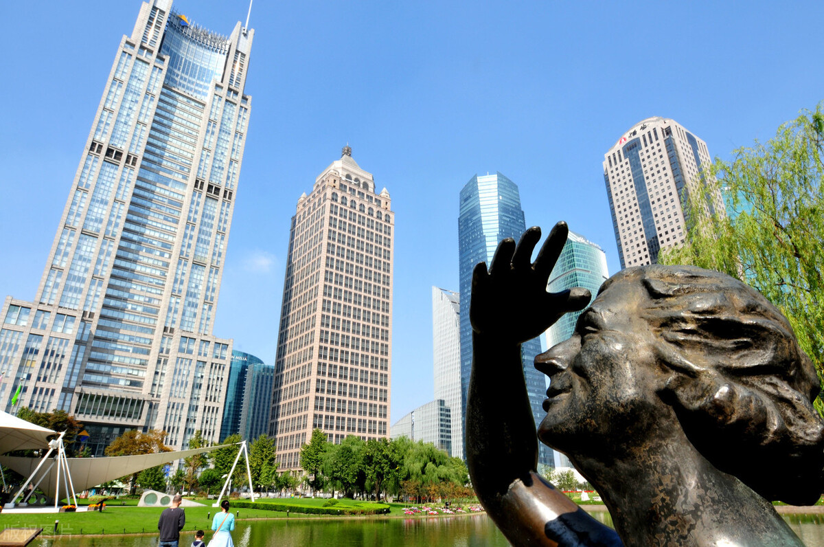 房价上涨房租下跌,楼市是否会在“资本通胀”的漩涡中越陷越深?