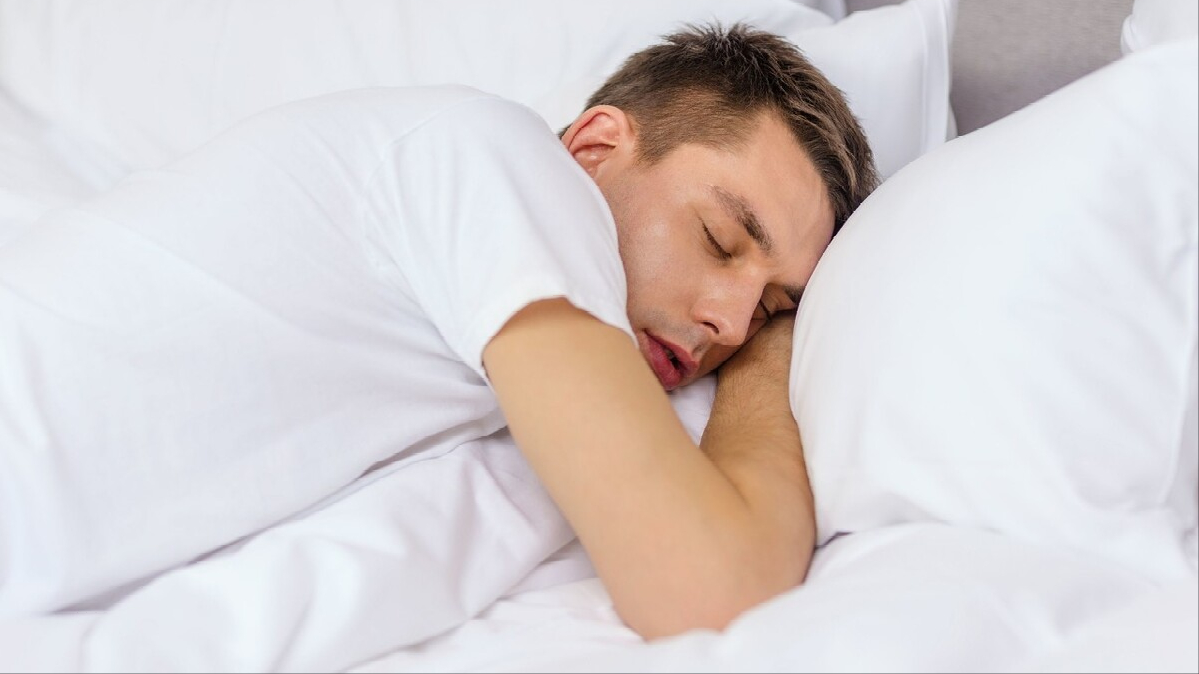 睡前“养生黄金期”！做好5件事，养肝护肝，改善睡眠，全身受益