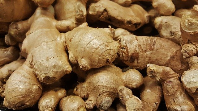 院士提醒:3蔬果餐桌常见,肝不好别吃,管住嘴肝脏才不"受伤"