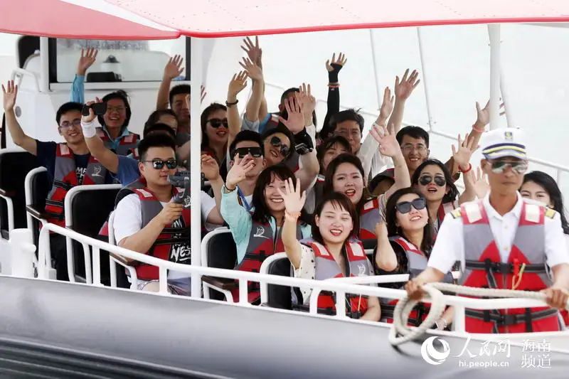 从南到北一路游!海南网红景区景点喊你来“打卡”