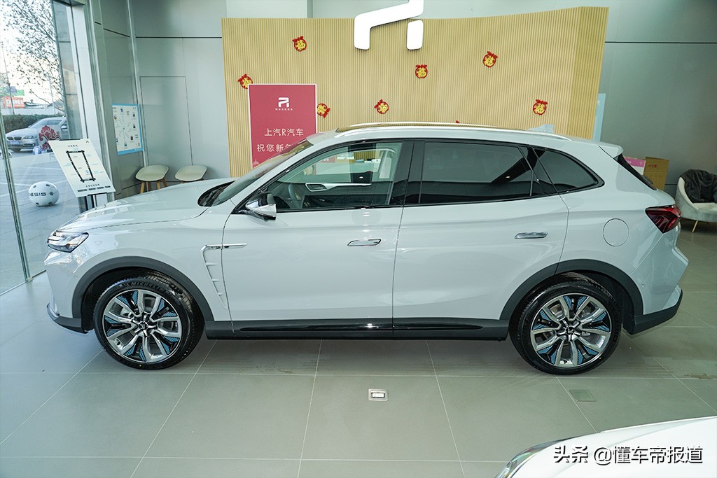 新车|实车内饰首次曝光 R汽车MARVEL R到店