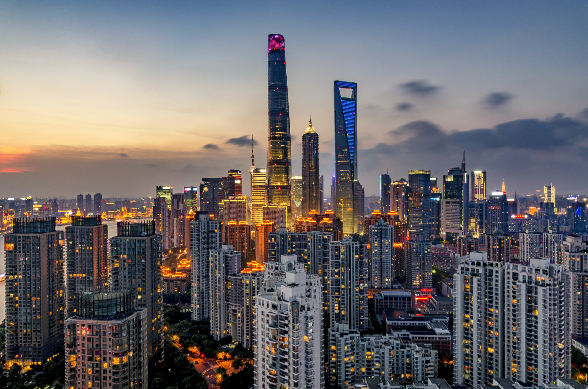 一年一度的“缺钱”时刻,央行却发出一行严令!楼市加息正在路上