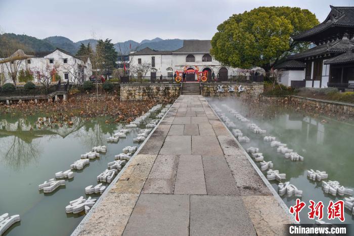“就地过年”观察:文化味“不打折”