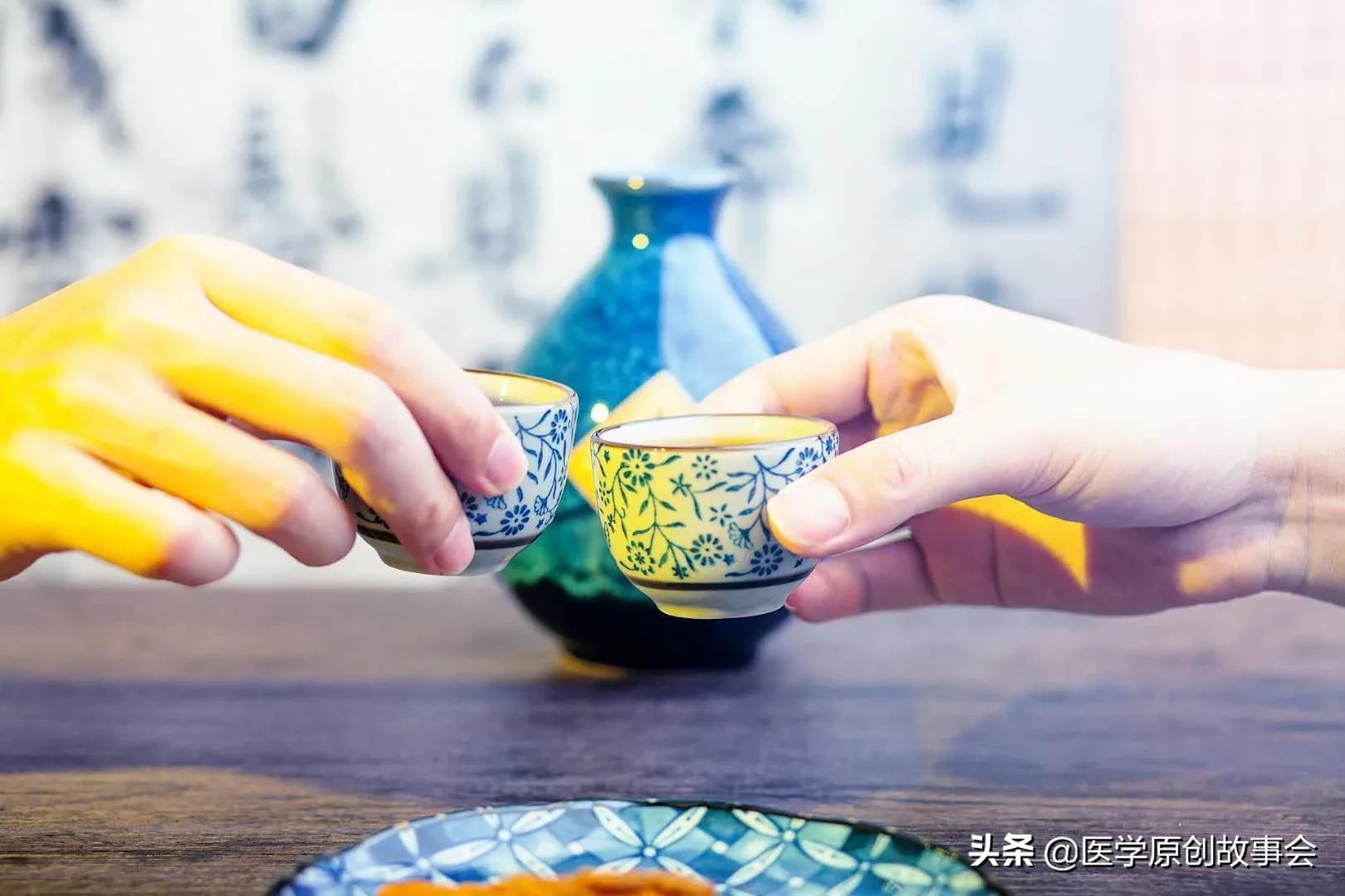 肝癌是拖出来的,医生忠告,远离恶性肿瘤,你需要做好四件事
