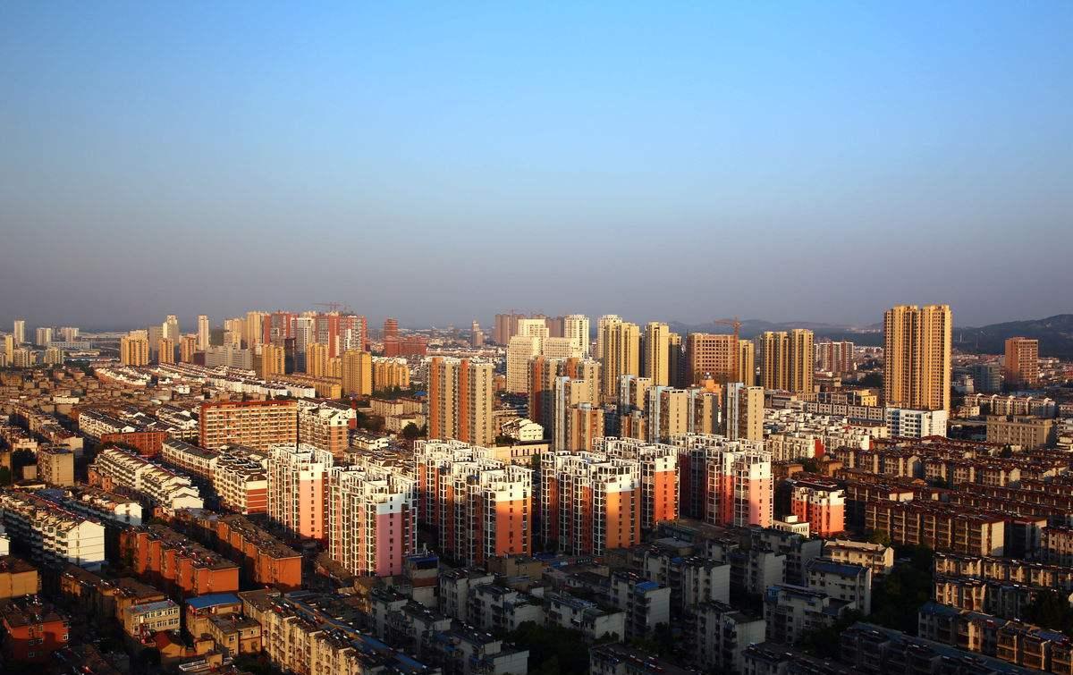 楼市陷入迷雾,“存量房”还没卖完,为啥房企又在积极囤地?