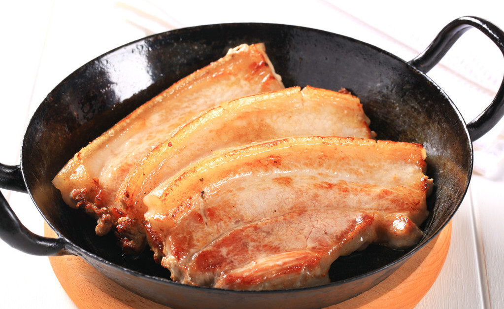 50岁以后要谨记:4种肉要少吃,2种肉可多吃,或能为长寿助力