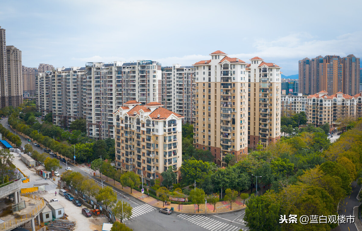 央媒发文谈楼市:调控已经掐住“银根”和“地根”两大命脉