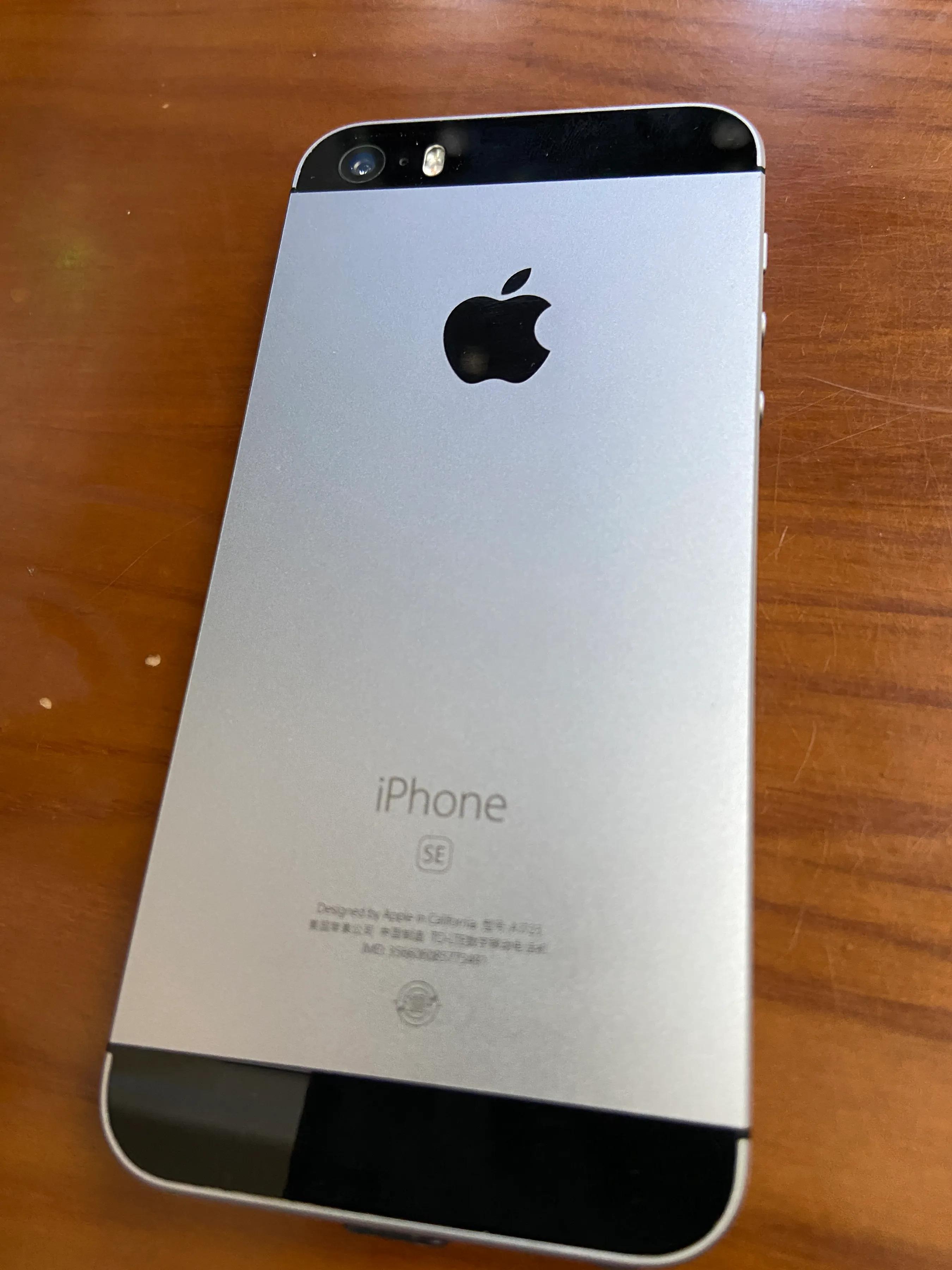 iPhone SE一代,依然坚挺......