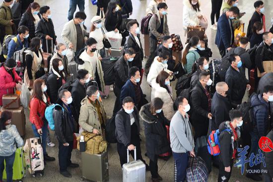 2021年1月28日,春运首日,广州南站出行旅客 图/羊城晚报全媒体记者 宋金峪 摄