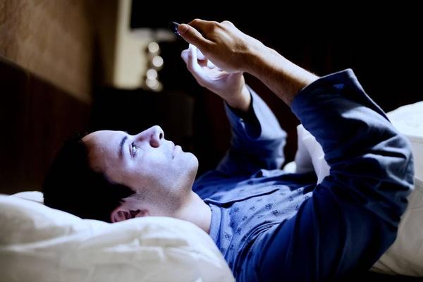 猝死的发病人群越发年轻化,或与这4个因素脱不了关系