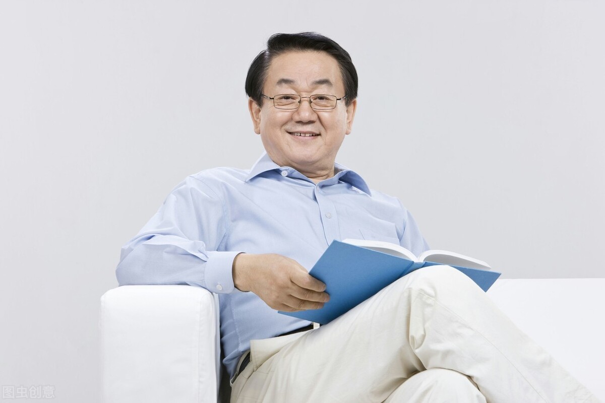 人到中年,怎么生活才健康?四件事做好,现在开始并不晚