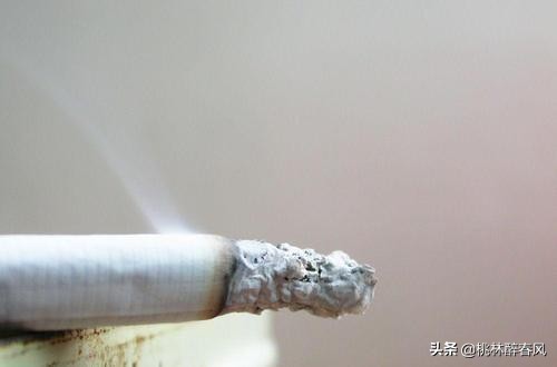 这4种香烟被列入“黑名单”,医生提醒:烟瘾再大,也得尽量少抽