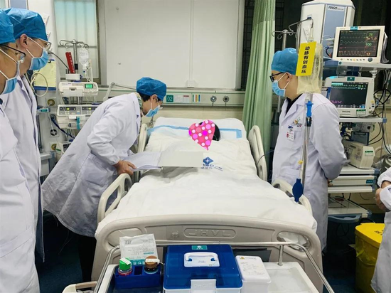 “惊天阴谋”被揭露,糖的危害让脂肪背了锅,一背就是50年