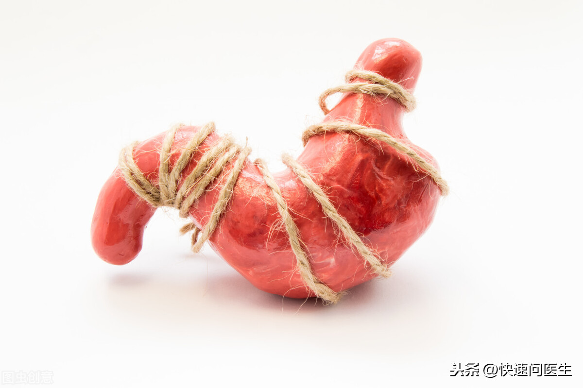 总是打嗝,反酸是什么原因?出现这四个症状,建议做一次食管检查