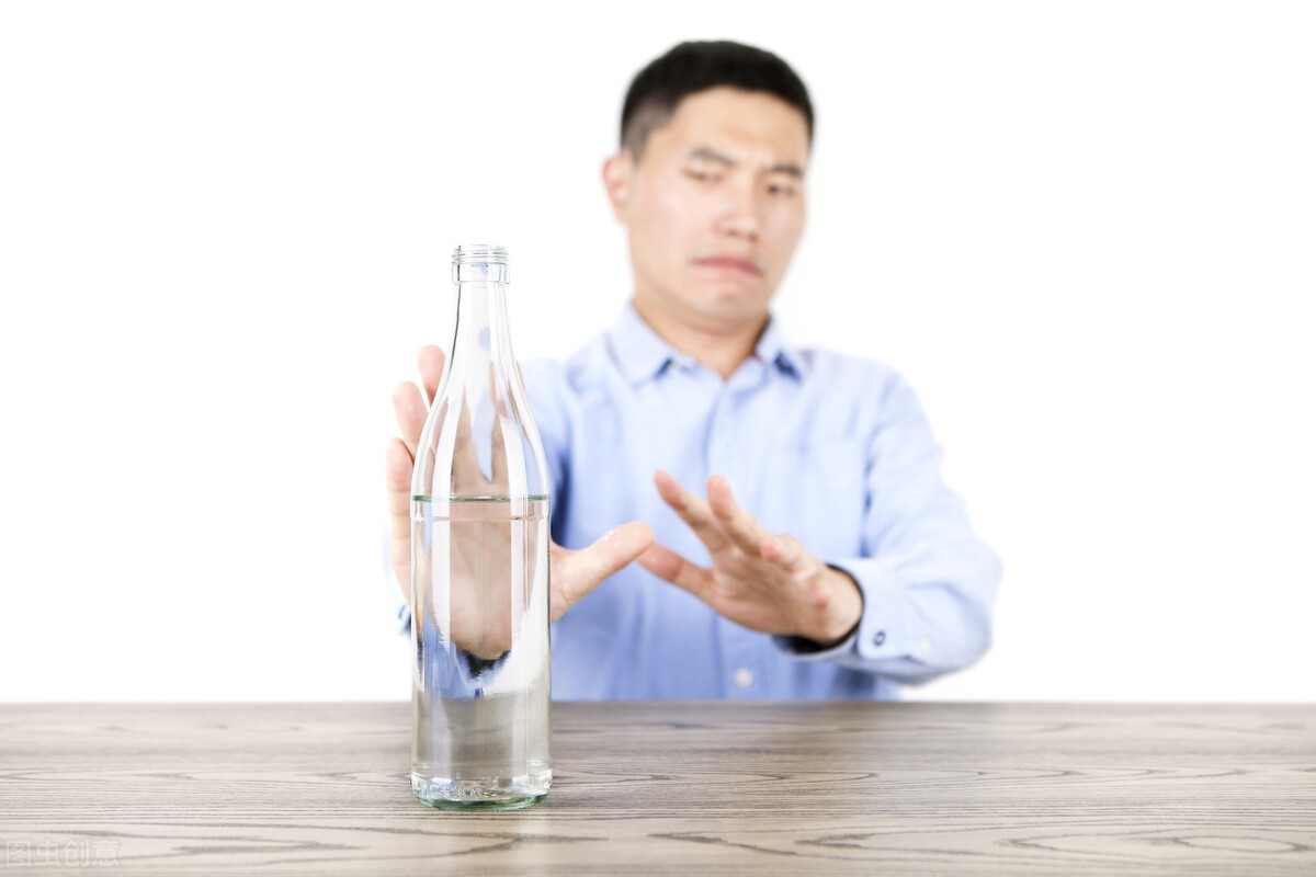 慢性肝病+饮酒,危害到底有多大?