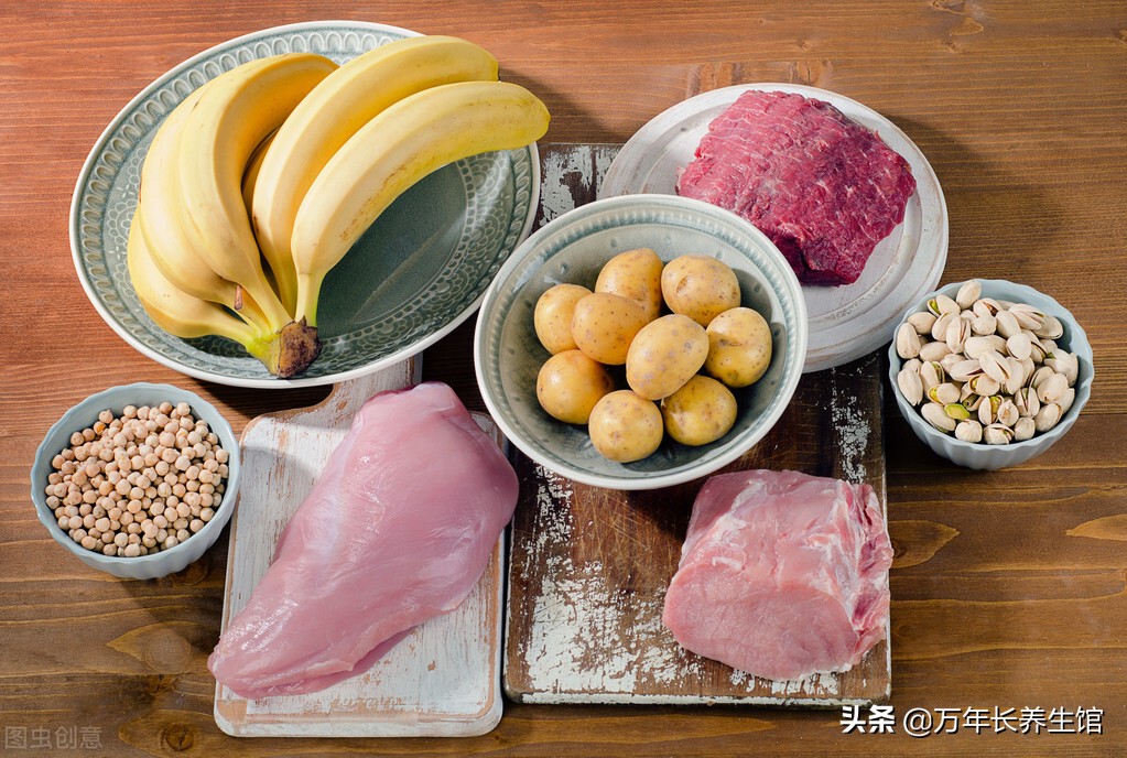 65岁以后的老年人如何吃得健康?4种营养素补齐,健康不请自来