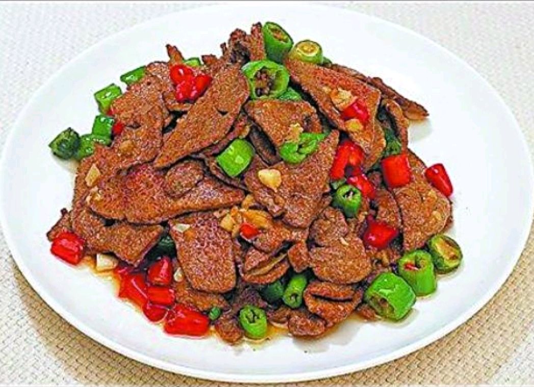 肝不好的人,生活中少吃4类食物,帮助减轻肝脏负担,肝好人舒服