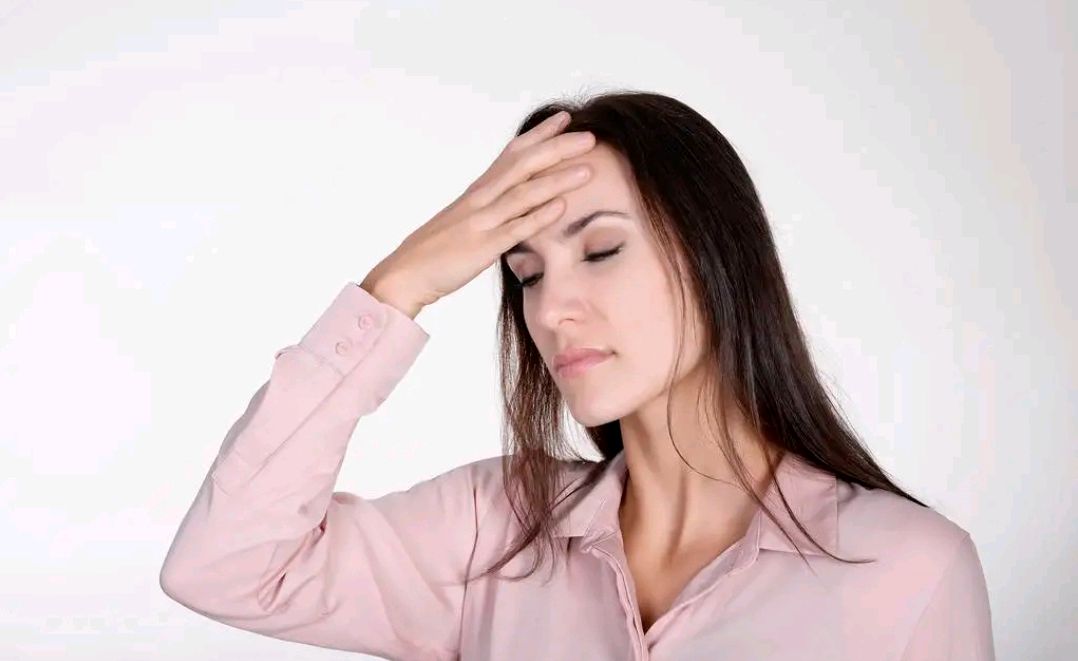 肝不好的人,生活中少吃4类食物,帮助减轻肝脏负担,肝好人舒服