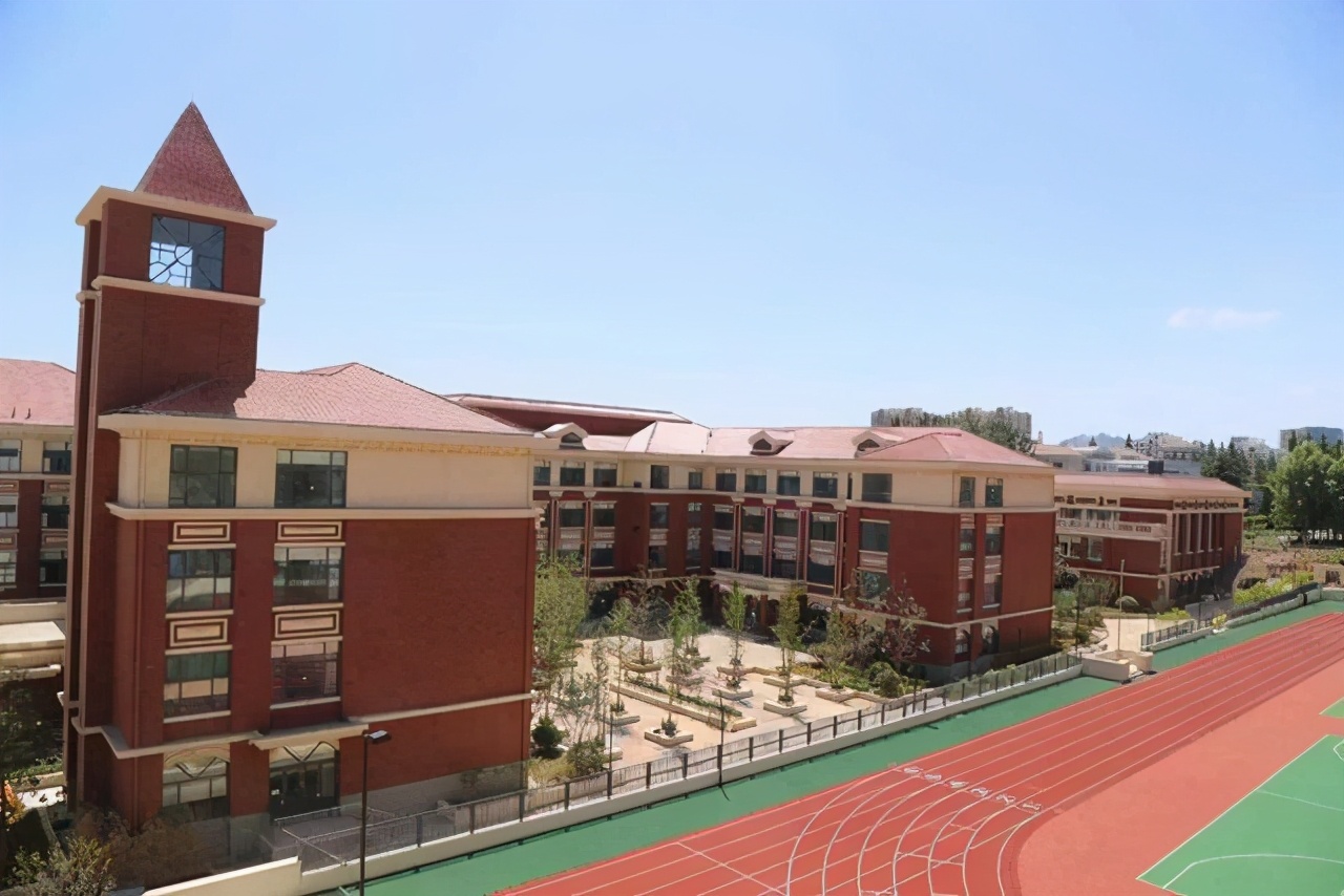 学区房或“调整”?楼市2个新规,这一次,该恭喜没买学区房的人