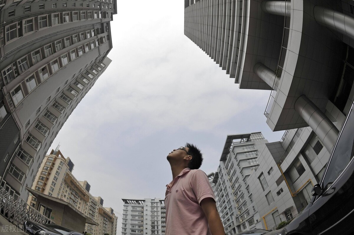 断供房数量增加,楼市或迎来“寒冬期”?内行人给出答案