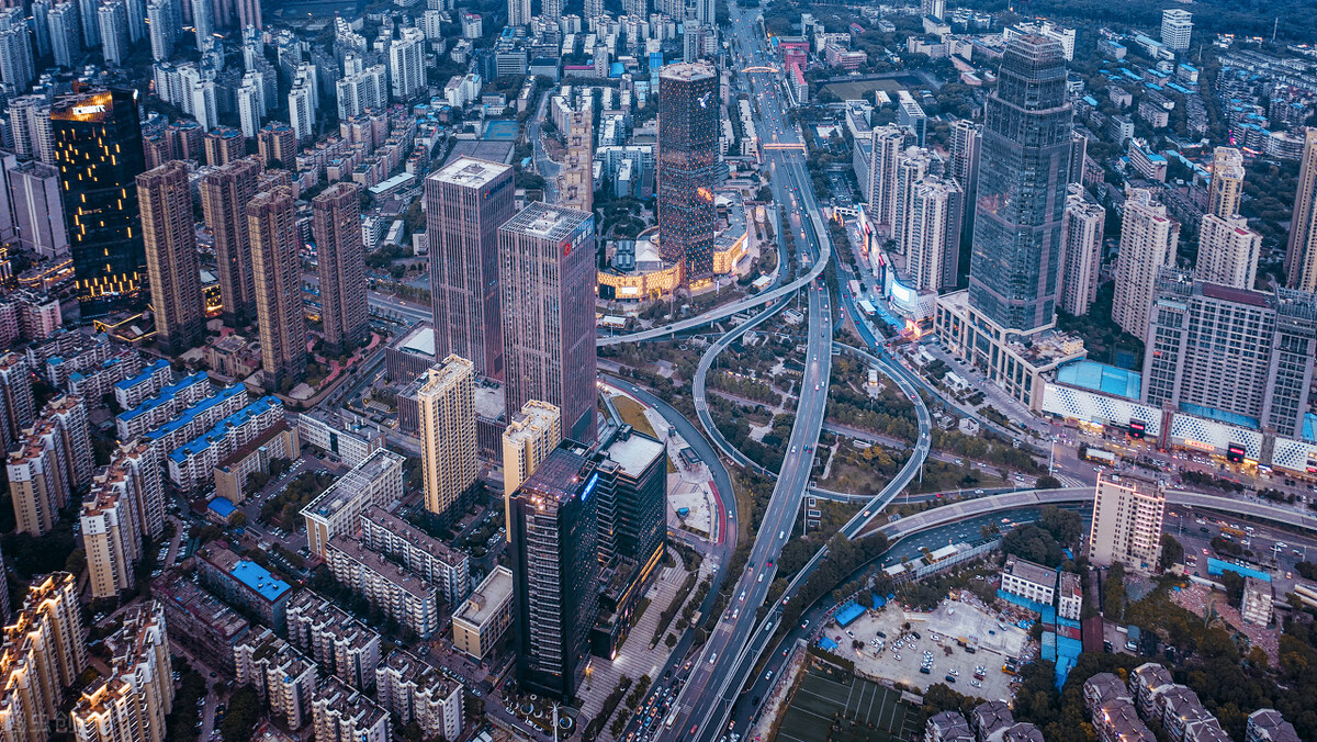 楼市变局!县城的房子被“限高”了,会发生什么?